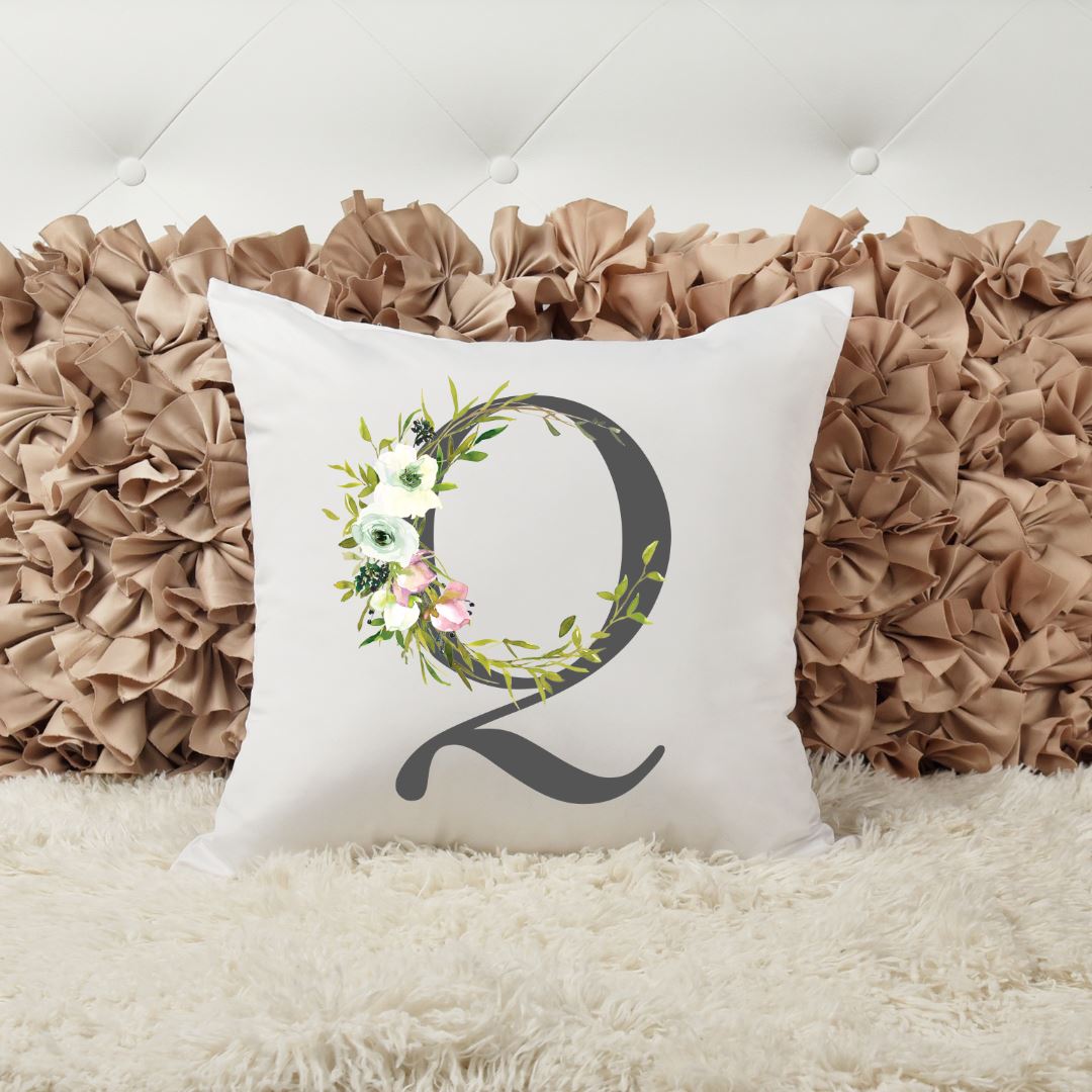 LETTER Q PILLOW Harlow Boutique Official Online Store