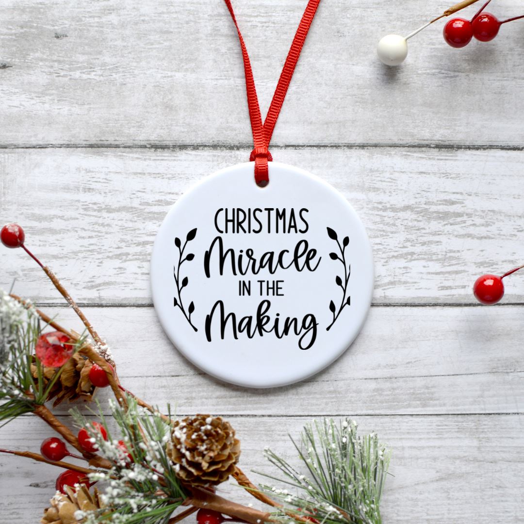 CHRISTMAS MIRACLE IN THE MAKING ORNAMENT Harlow Boutique Official Online Store