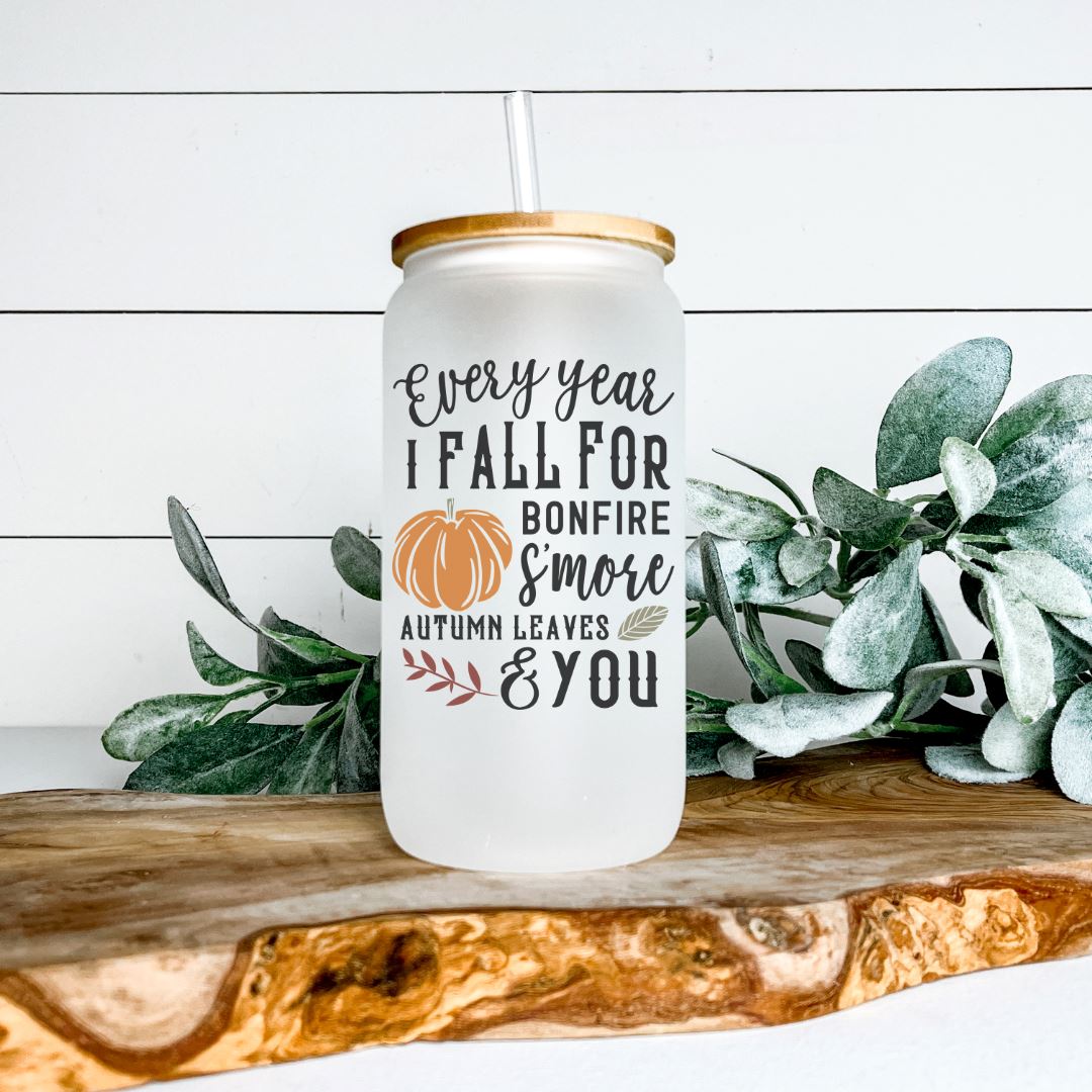 EVERY YEAR I FALL FOR BONFIRE SMORE AUTUMN LEAVES AND YOU GLASS JAR TUMBLER Harlow Boutique Official Online Store