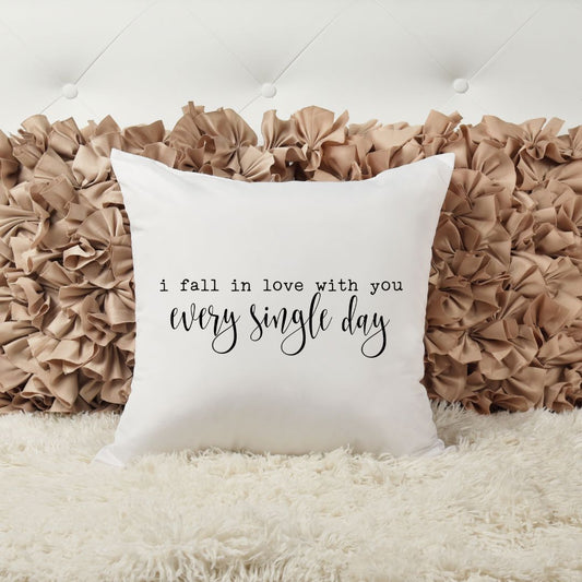 I FALL IN LOVE PILLOW Pillow Harlow Boutique Official Online Store 